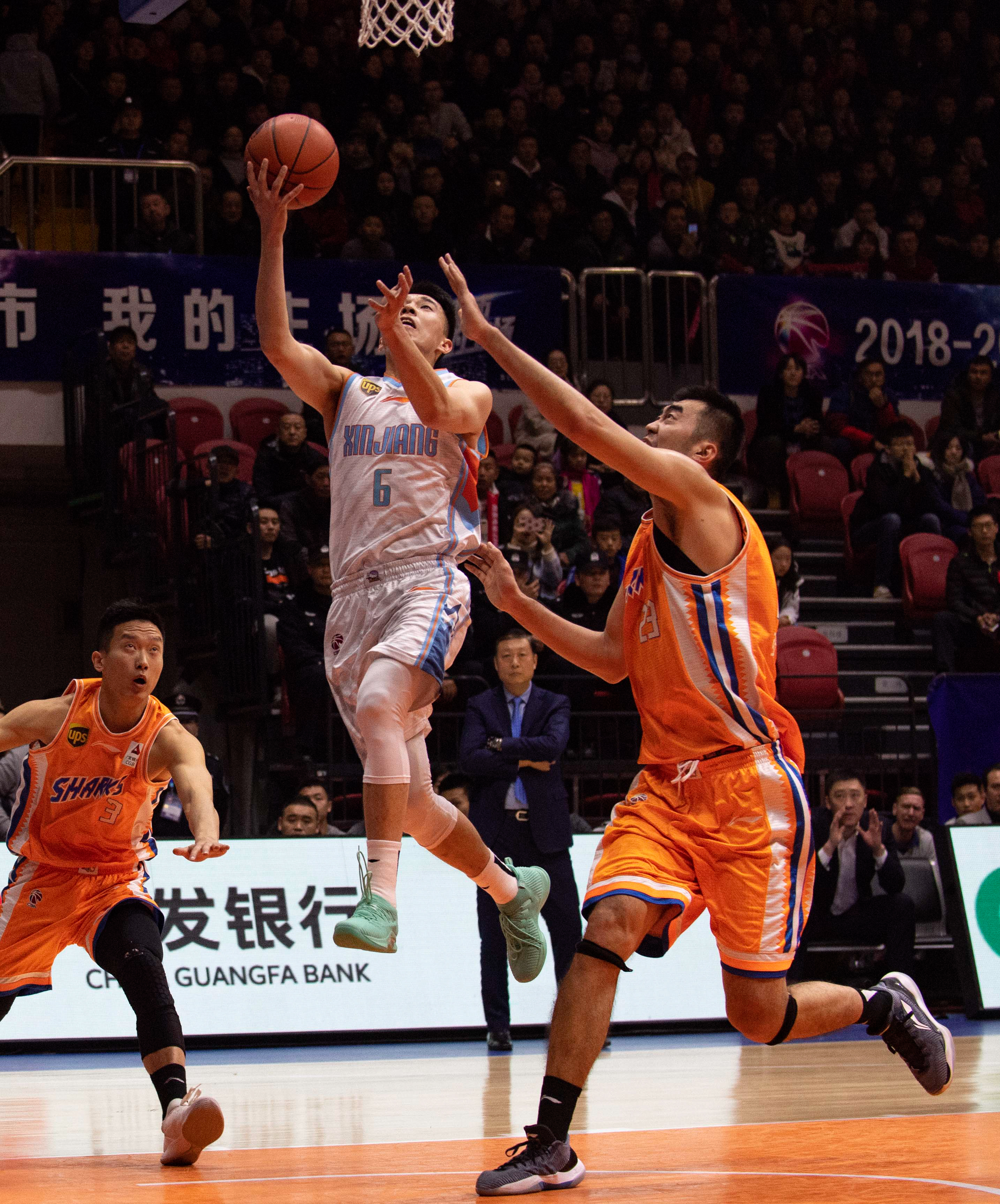 费德勒轻取 费德勒轻取