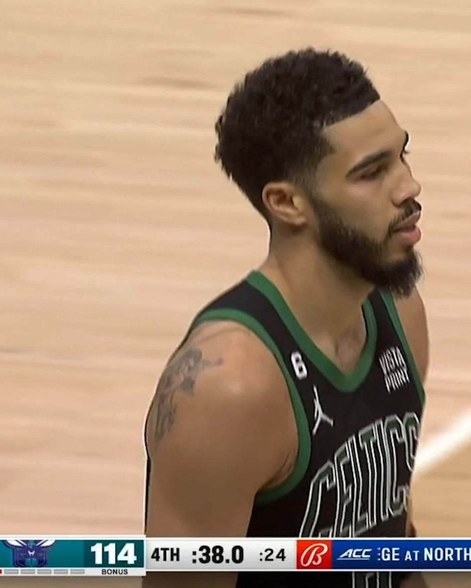 员脸上洋溢 员脸上洋溢